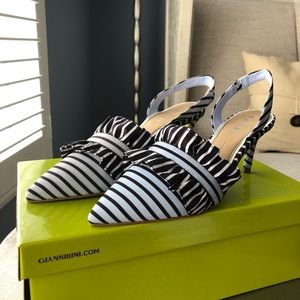 Gianni Bini Pointy Sandals